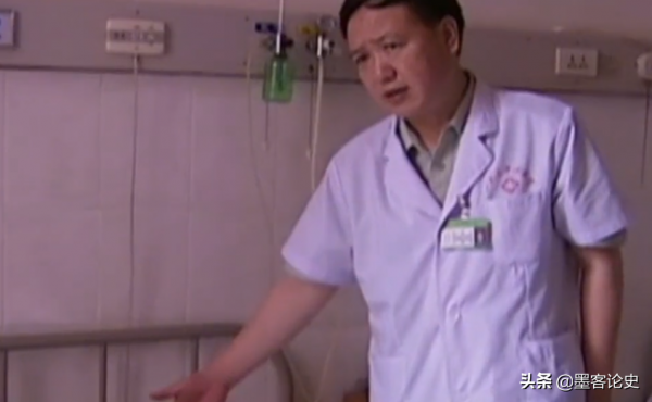 江西8歲女孩患血管瘤，下巴長出長舌狀肉瘤，隨年齡增長垂吊胸前