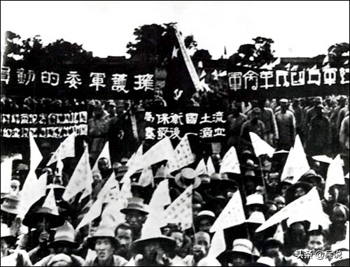 紅軍改編八路軍，老班長哭了：跟白軍打這麼多年，我怎麼成白軍了