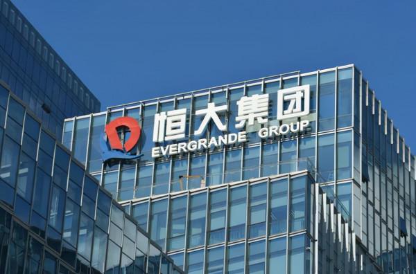 曹德旺“炮轟”許家印!一手好牌,為啥打得稀爛? 曹德旺“炮轟”許家印!一手好牌,為啥打得稀爛?