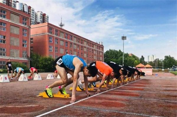 田徑傳奇馬家軍的隕落:隊長23歲投湖自盡,一人遠嫁西班牙老頭 田徑傳奇馬家軍的隕落:隊長23歲投湖自盡,一人遠嫁西班牙老頭