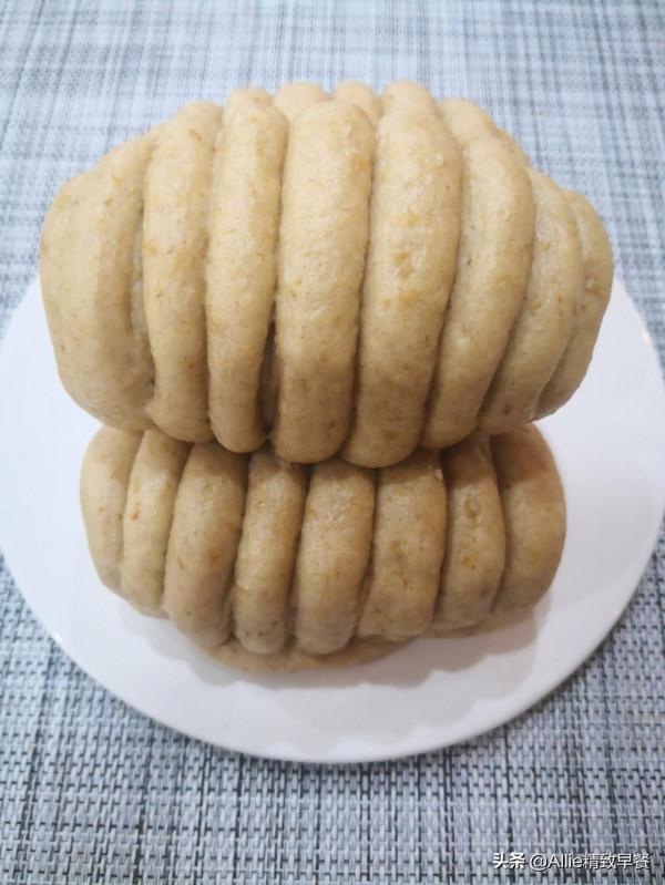 中式熱狗這樣做，不煎不炸，搭配燕麥，鬆軟肉味濃，低脂又飽腹