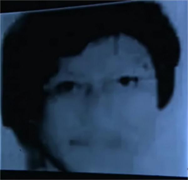 1983年阿基諾遇刺,下葬前仍穿著血衣,因腦部中彈面容顯得不完整 1983年阿基諾遇刺,下葬前仍穿著血衣,因腦部中彈面容顯得不完整