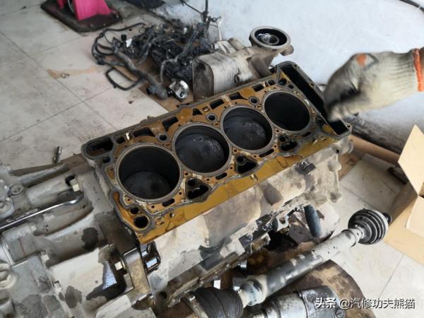 上海大眾途觀燒機油的無奈，換過五個廢氣閥三個透氣壺，今朝解決