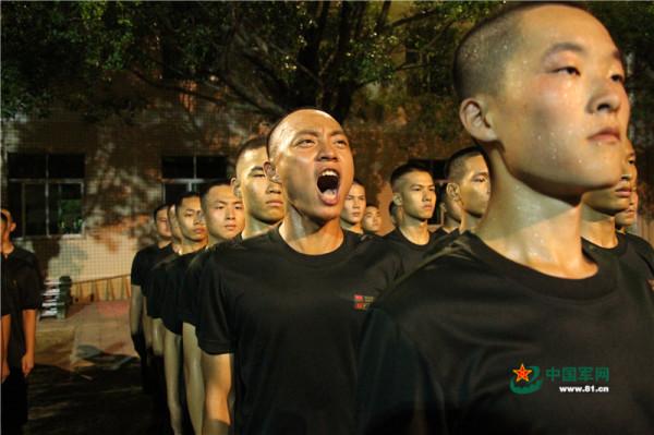 新兵入營“滿月”啦！看看他們的變化有多大？