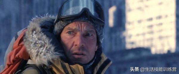 50個在電影中很常見但在現實生活中不可能出現的情節