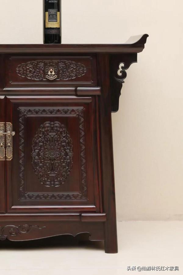 大紅酸枝西番蓮二聯櫥