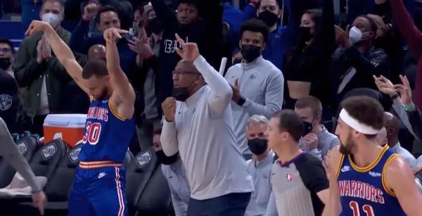 創三新高！湯普森22分鐘，被換上場熱身太搞笑