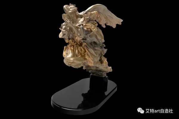 斯諾登從一塊泥引發的啟迪 斯諾登從一塊泥引發的啟迪