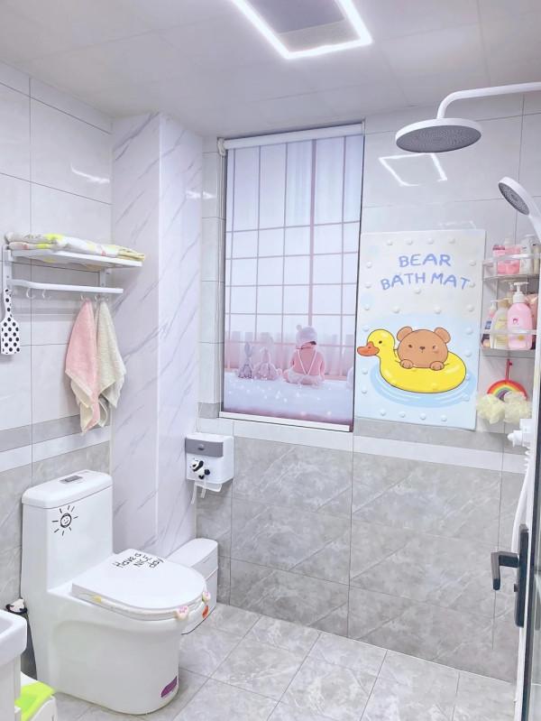 她家106平米，裝修不豪華，卻很乾淨溫馨，滿滿的煙火氣，好舒服