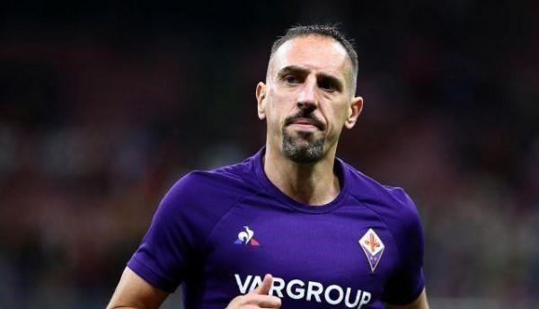 意甲年齡最大的10名球員，伊布40歲排第2，基耶利尼第9