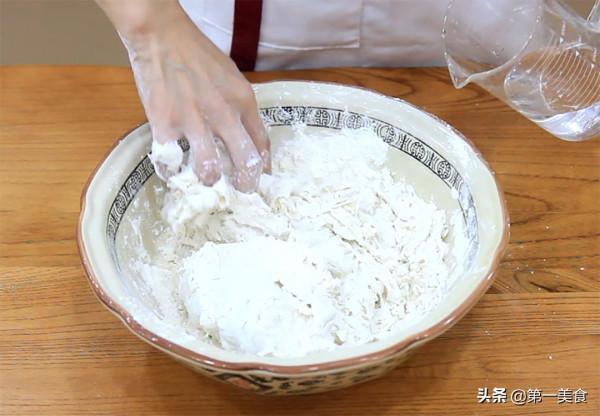 大廚教你肉夾饃家常做法，從烙餅到滷肉，步驟詳細，配方比例都有