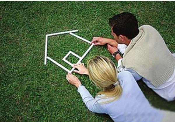 不用兒子去養老院，請保姆來養老，生活溫馨又幸福