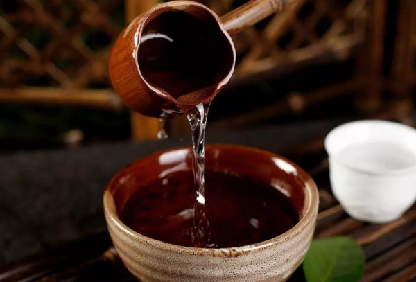 逛超市,這4款“便宜酒”別錯過,檔次雖不高,卻是好喝的糧食酒 逛超市,這4款“便宜酒”別錯過,檔次雖不高,卻是好喝的糧食酒