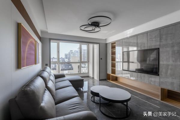 她家138㎡大宅，一進門玄關就把我迷住，客廳設計太棒了！曬一曬