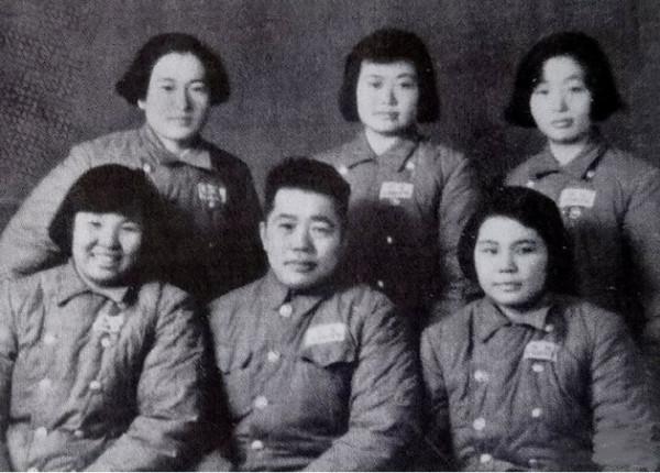 1994年，一位83歲老人向央視寫信求助，身份核實後引來電視臺專訪