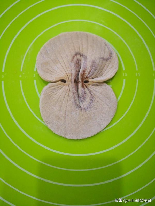 想吃包子不會捏褶子的可以收藏了，簡單易學的貝殼包，鬆軟顏值高