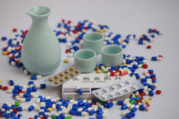 頭孢配酒，說走就走！切記：除了頭孢，這些藥也不能碰酒