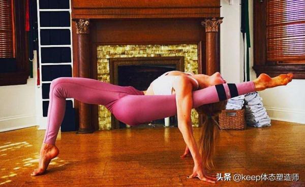 瑜伽熱身至關重要，舒展韌帶，靈活關節，避免運動中的損傷