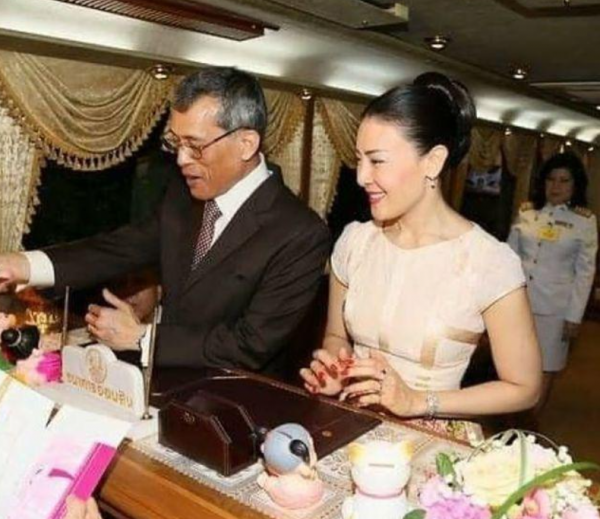 西拉米迴歸訊息出現，宮鬥進入白熱化階段，蘇提達曬照攔截王儲妃