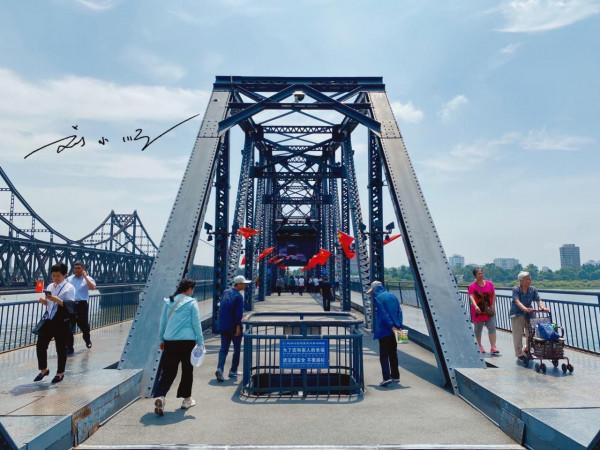 遼寧丹東也有一座斷橋,沒有西湖斷橋浪漫,卻讓每一箇中國人動容 遼寧丹東也有一座斷橋,沒有西湖斷橋浪漫,卻讓每一箇中國人動容