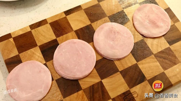 每天一個偷懶小技巧，簡單兩步就能搞定炸肉排