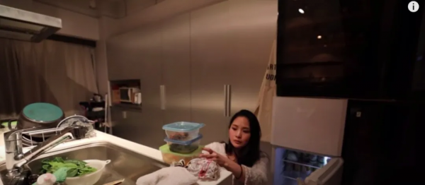 27歲日本家庭主婦圍著孩子轉的一天，卻被人羨慕她的從容優雅