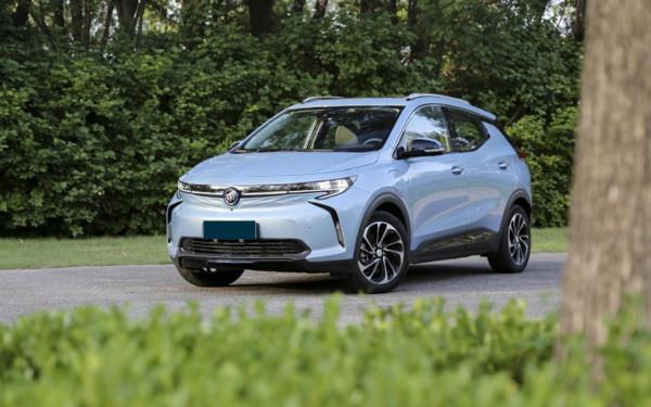 很多車主都不知道的秘密：老車能去4S店換新車，而且補貼力度不小