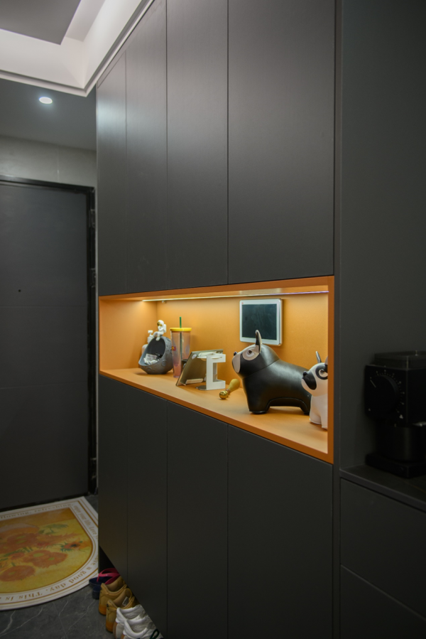 92㎡現代簡約風，“三房改兩室”超大收納空間，高品位低奢華