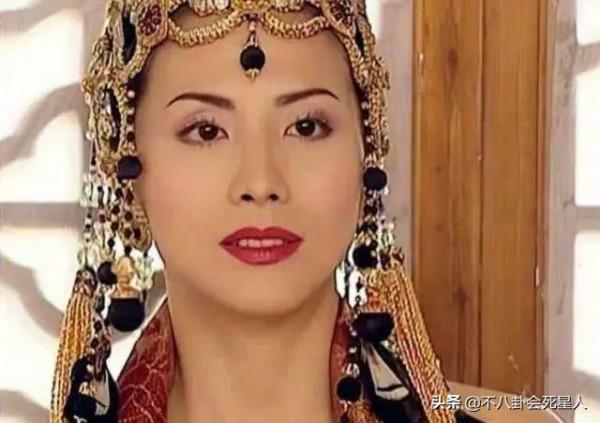 10位風情美人20年前後對比,有人臉垮了,有人優雅老去,變化太大 10位風情美人20年前後對比,有人臉垮了,有人優雅老去,變化太大