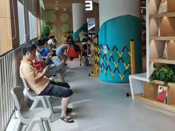 “雙減”落地，官方統計7成家長焦慮緩解，公辦學校的機會來了？