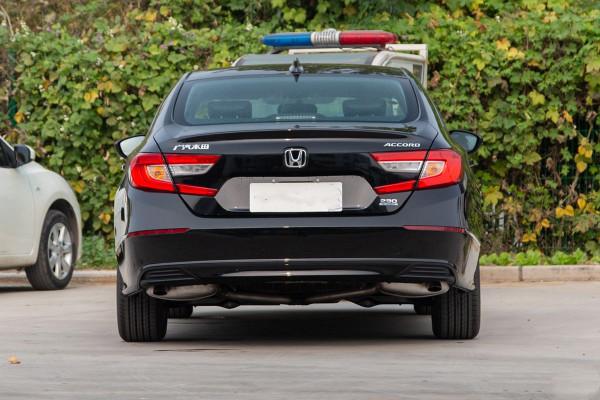 “精算師”奶爸花18萬買準新本田雅閣,檢測師:連保險槓都是原漆 “精算師”奶爸花18萬買準新本田雅閣,檢測師:連保險槓都是原漆