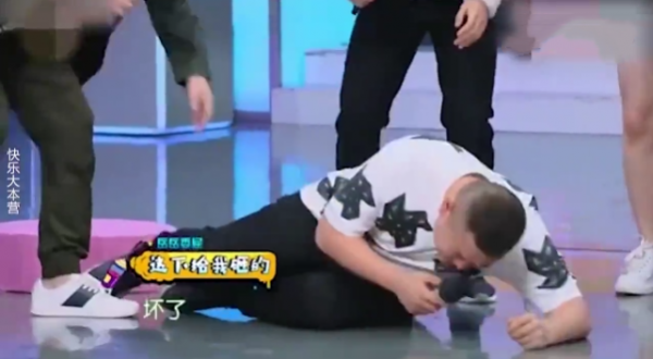 “娛圈善人”何炅：王凱未火時幫他拉知名度，被黃磊高度評價