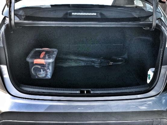 試駕廣汽豐田凌尚:“小凱美瑞”名副其實 試駕廣汽豐田凌尚:“小凱美瑞”名副其實