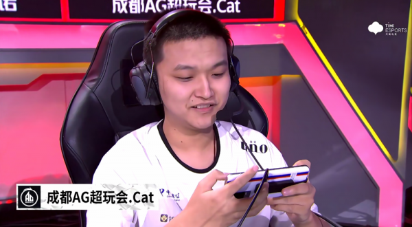 久誠都替補，為什麼貓神不能下？月光：“cat下了，誰來bp”？