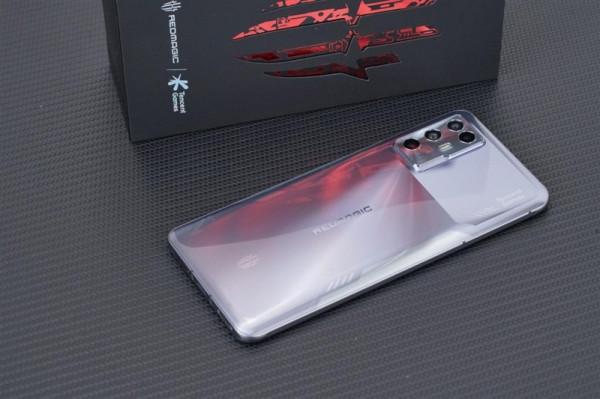 專為男生設計,目前市面上最好的四款遊戲手機,太強悍 專為男生設計,目前市面上最好的四款遊戲手機,太強悍