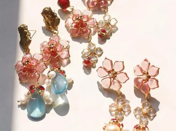 新年第一波種草，我看王鷗行