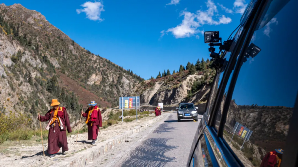 好傢伙，這條鮮為人知的路集合了所有藏地美景