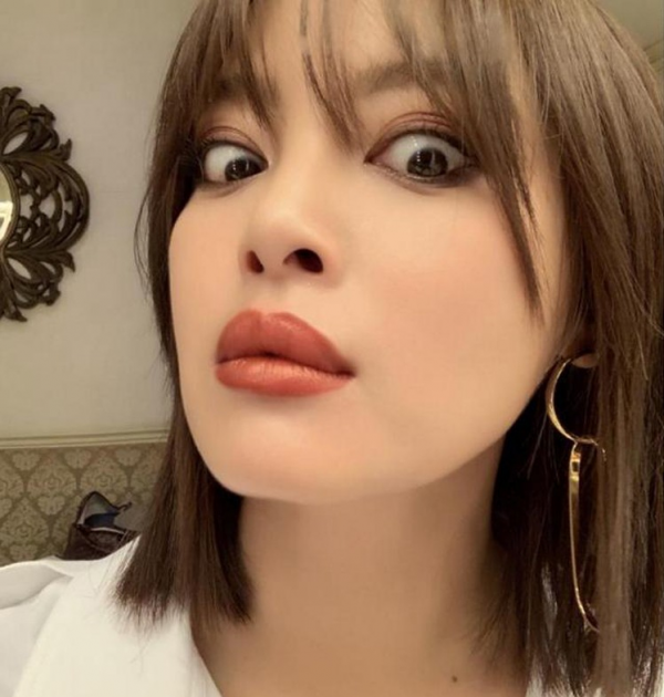 男看鼻子女看嘴？8位厚嘴唇女星，用實力證明“香腸嘴”跟醜無關