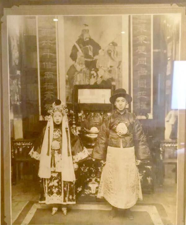 還記得這張著名的“冥婚照”嗎？背後究竟隱藏著怎樣的真相？