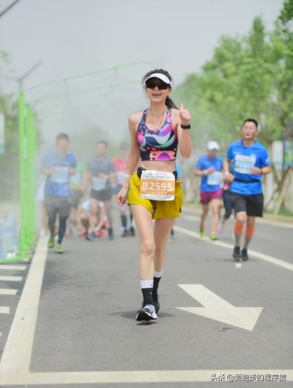 跑步必帶的三樣“小零碎”:看似不起眼,作用卻很大 跑步必帶的三樣“小零碎”:看似不起眼,作用卻很大
