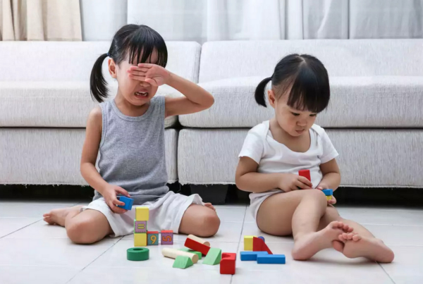 為啥孩子都怕“不跟你玩了”這句話,父母要警惕,別讓孩子變卑微 為啥孩子都怕“不跟你玩了”這句話,父母要警惕,別讓孩子變卑微