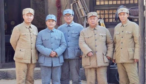 主持東北軍事，劉少奇推薦了這三位，毛主席最終選擇了誰？