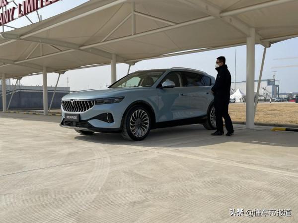 體驗｜功能有驚喜，細節可提升，嵐圖FREE首次OTA都做了什麼？