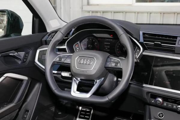 奧迪Q3方向盤鎖死怎麼辦？