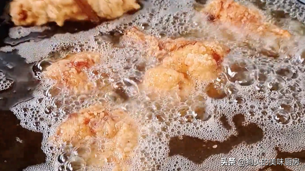 香酥炸雞天花板，做法簡單，外脆裡嫩不夾生，出鍋孩子搶著吃