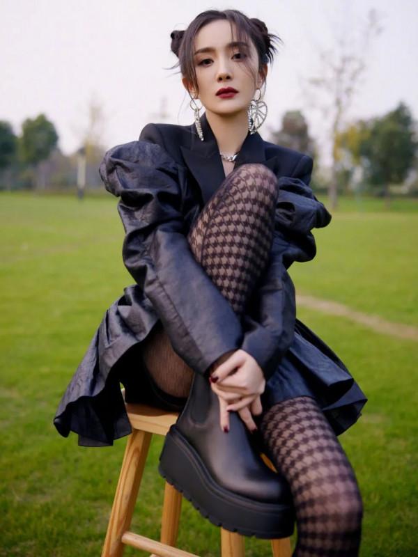 35歲楊冪道歉登上熱搜?其實,事情沒有那麼簡單 35歲楊冪道歉登上熱搜?其實,事情沒有那麼簡單