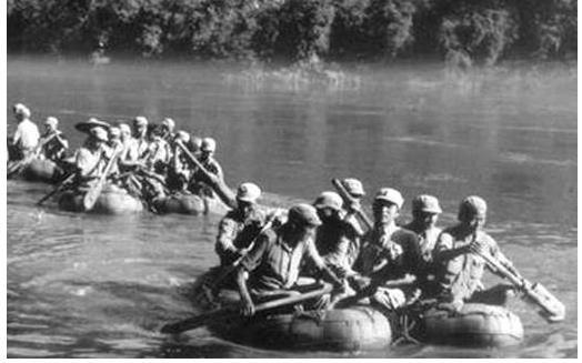 40軍和瓊崖縱隊會師,老紅軍流淚:等你們23年了 40軍和瓊崖縱隊會師,老紅軍流淚:等你們23年了