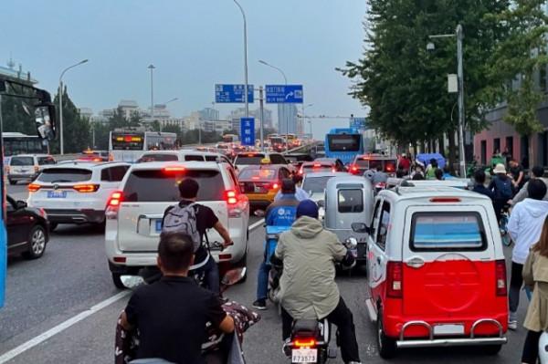今天，北京晚高峰擁堵指數已突破本年度極值
