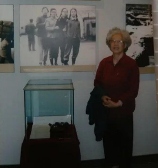 首顆原子彈背後的唯一私照，照片上的4個上海姑娘，各自發展如何