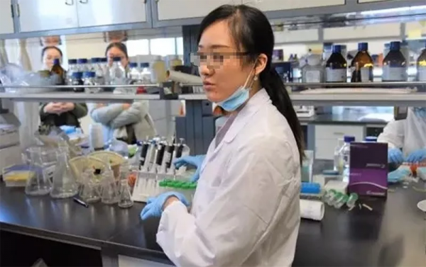 兩張校園對比照刺痛父母的心：孩子，我為什麼要逼你考名校？